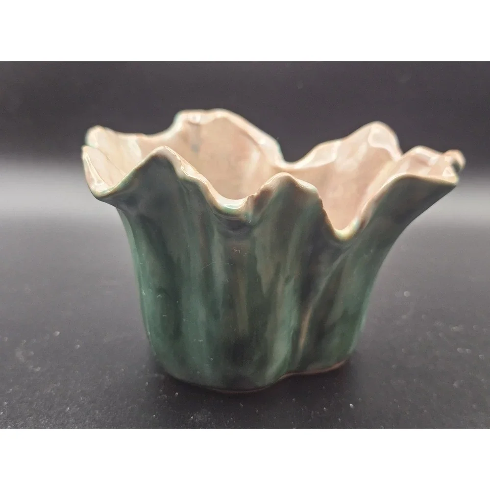 RARE Vintage STANGL ~‎ GREEN Ribbed Vase  5.5